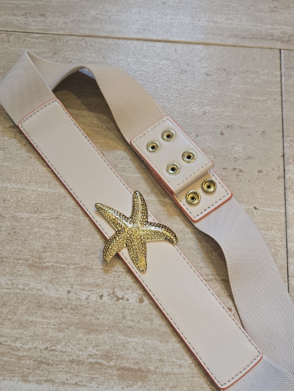 Golden Accent Starfish Buckle Stretchy Adjustable Cream Belt